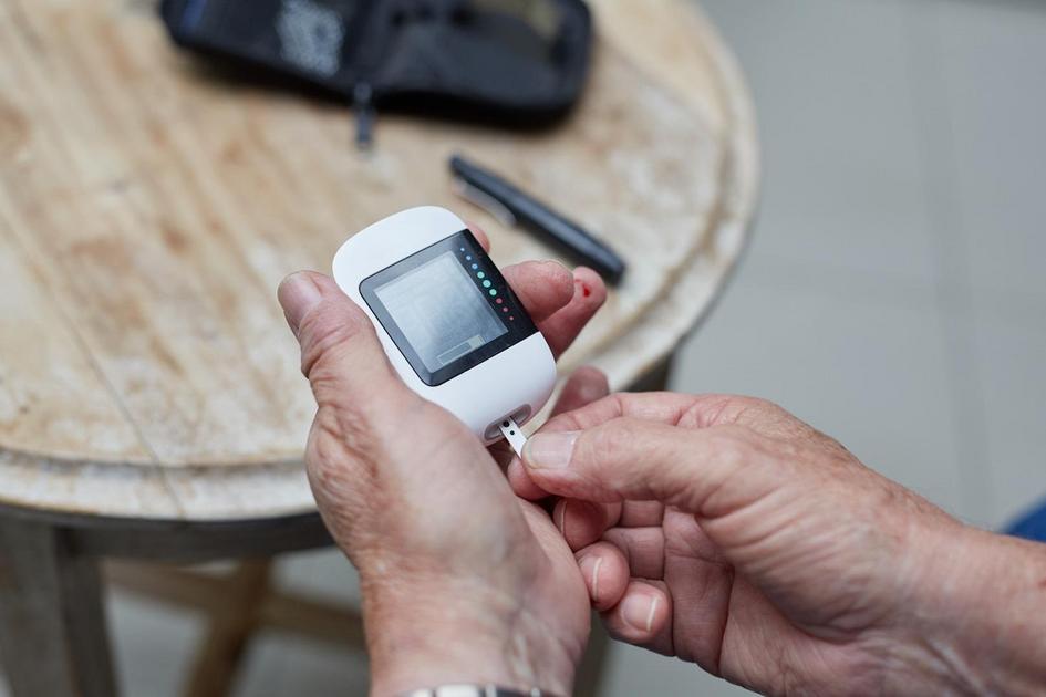 Supporting your spouse through blood sugar health struggles